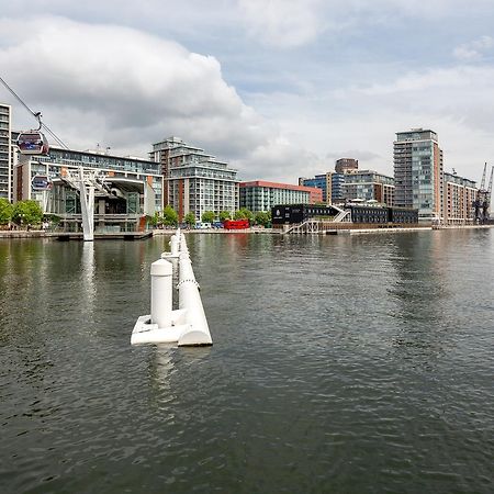 Royal Docks Penthouse Apartment London Luaran gambar