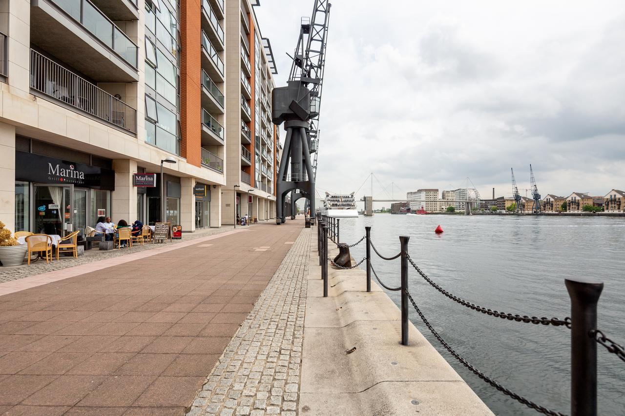 Royal Docks Penthouse Apartment London Luaran gambar