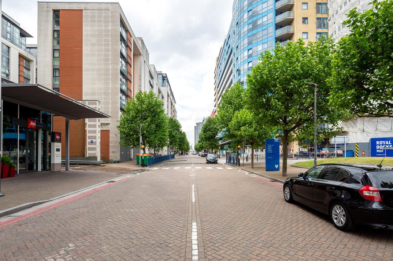 Royal Docks Penthouse Apartment London Luaran gambar