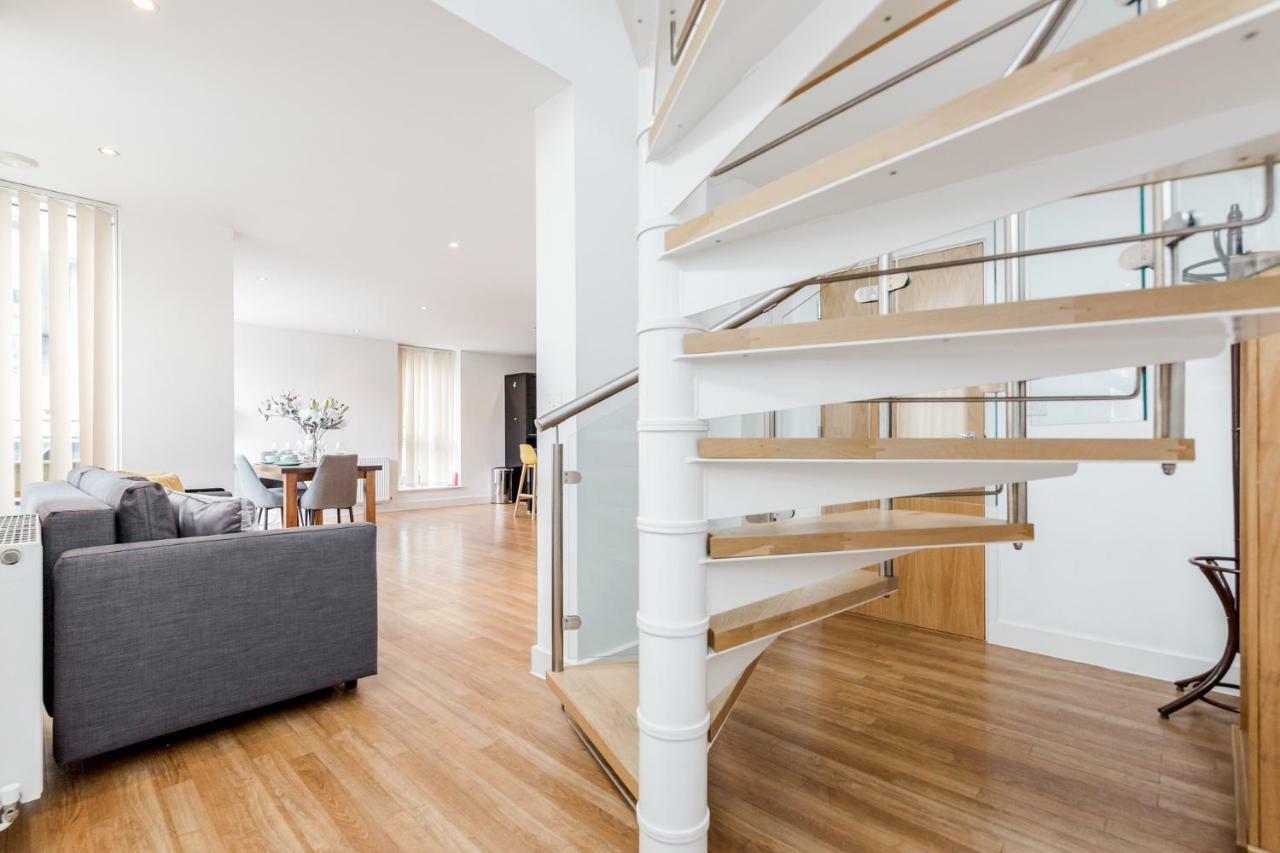 Royal Docks Penthouse Apartment London Luaran gambar