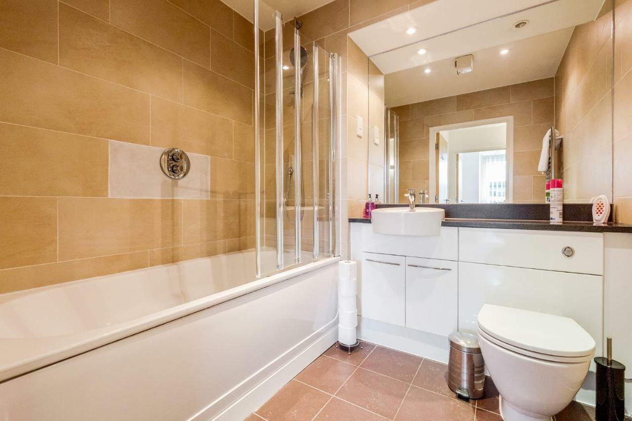 Royal Docks Penthouse Apartment London Luaran gambar